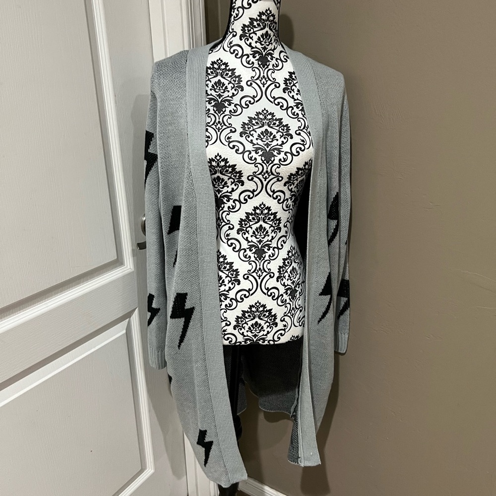 New Soho Apparel Sweater